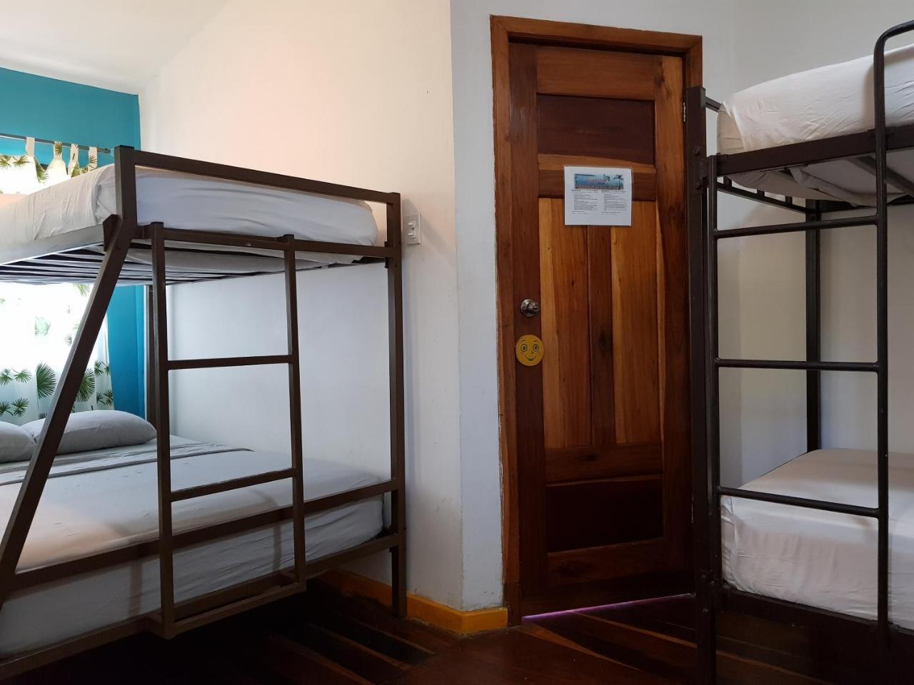 Hostel Mamallena Bocas Del Toro (Adults Only) エクステリア 写真